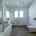 Дом отдыха 4 Bed - Sleeps 8 - Pool - Garden - Parking *