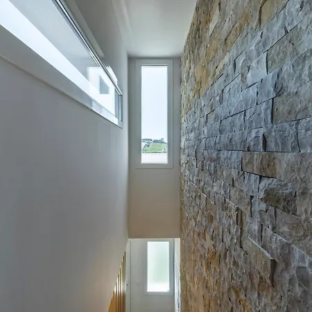 Captivating 4-bed House In Cadaval District-lisbon Holiday home *
