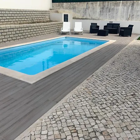 Captivating 4-bed House In Cadaval District-lisbon *