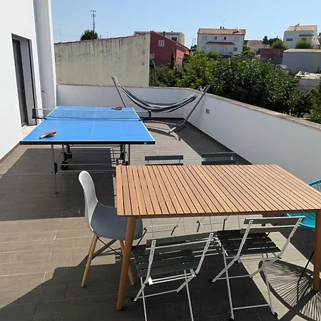 4 Bed - Sleeps 8 - Pool - Garden - Parking Feriehus Vermelha
